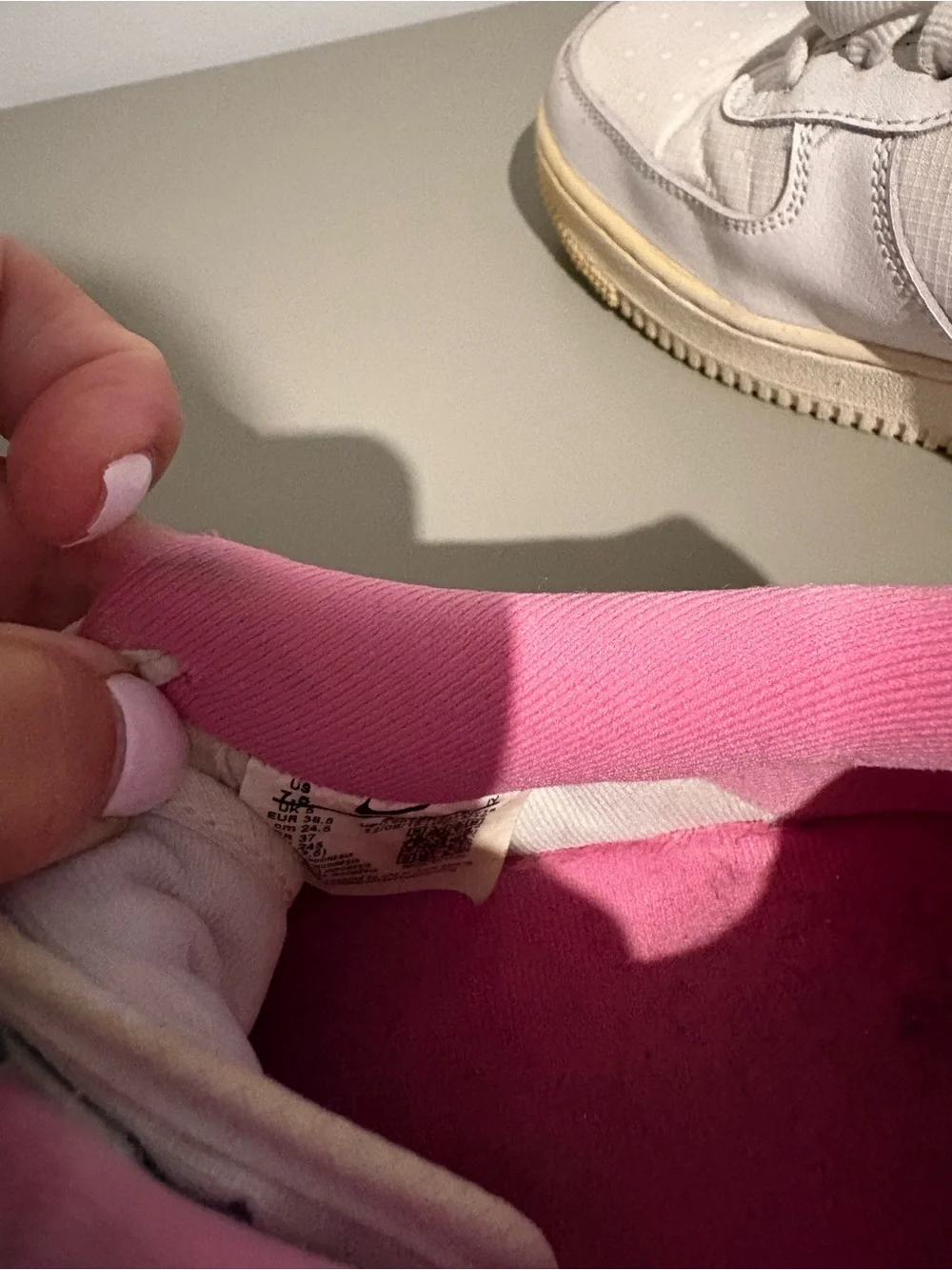 Nike white & Pink Athletic Sneakers
